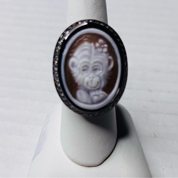 Price firm AMEDEO Monkeydeo 25mm Shell Cameo Ring Size 7 - Picture 1 of 8
